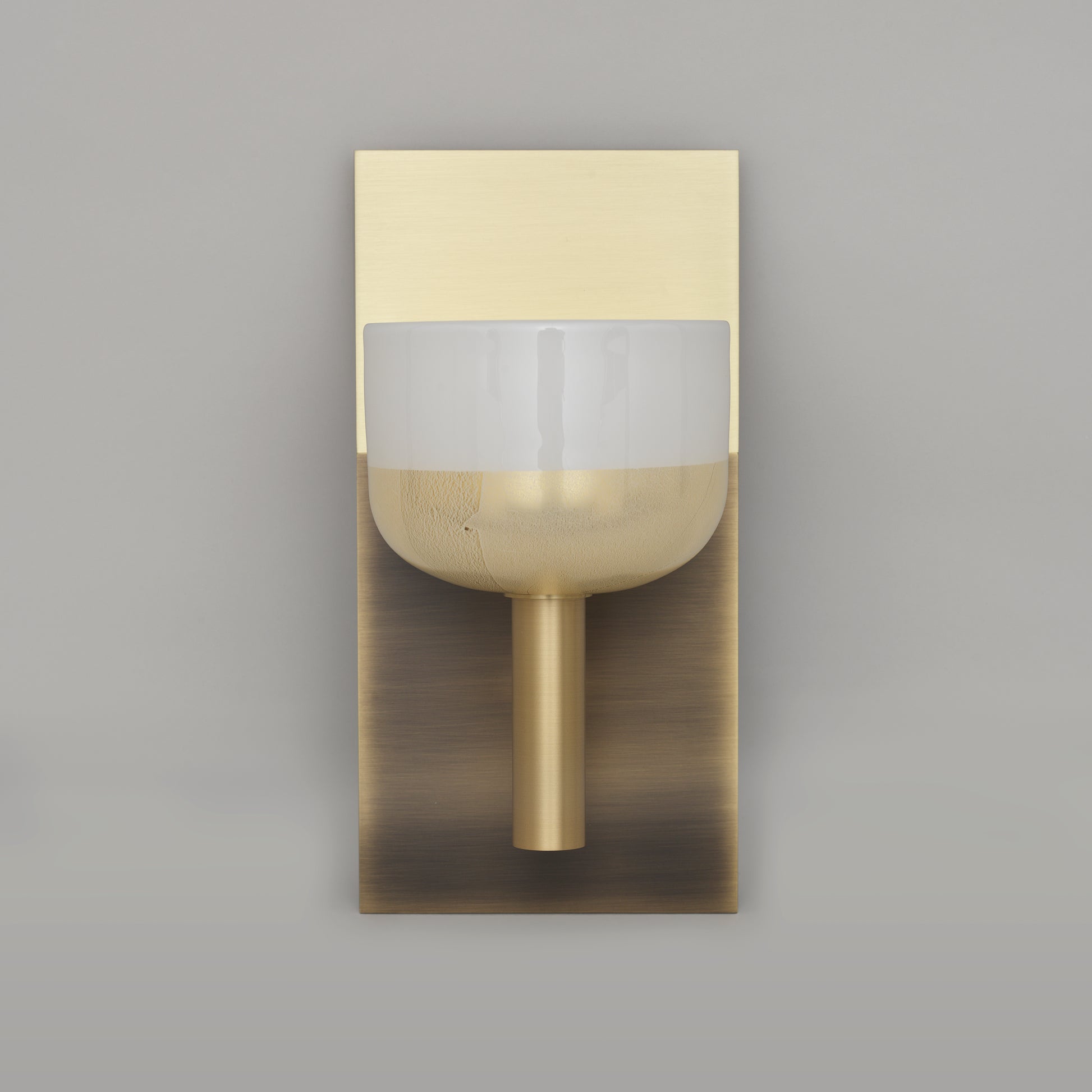 Chiaro e Scuro Sconce in Antique Brass, Large
