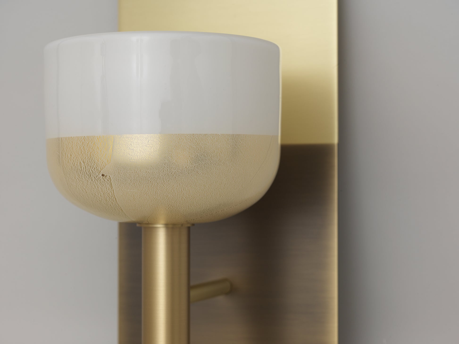 Chiaro e Scuro Sconce in Antique Brass, Large