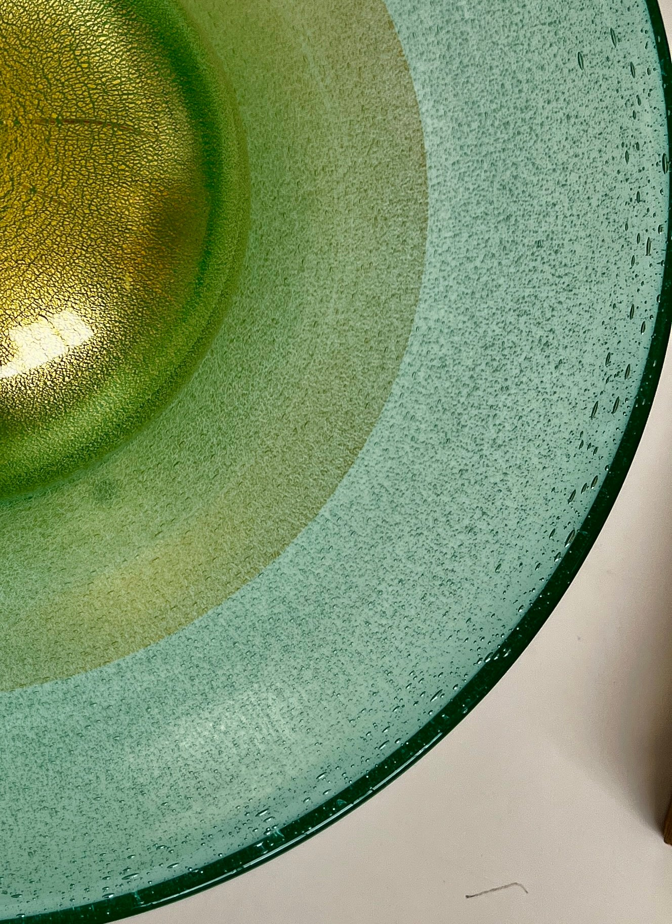 Emerald  Puglioso (Bubble Glass)