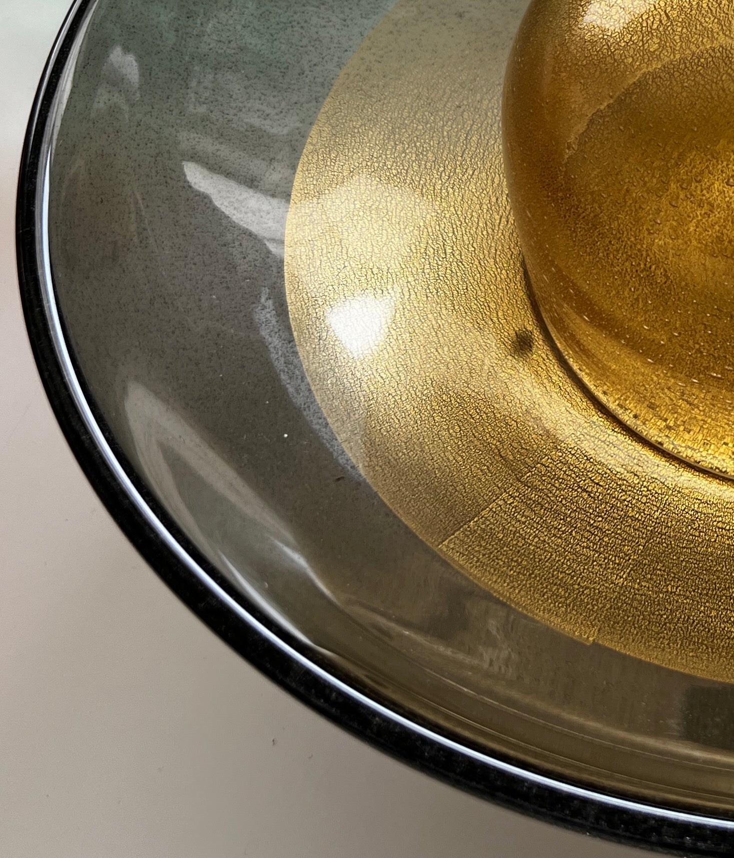 Smoked Quartz Puglioso (Bubble Glass)