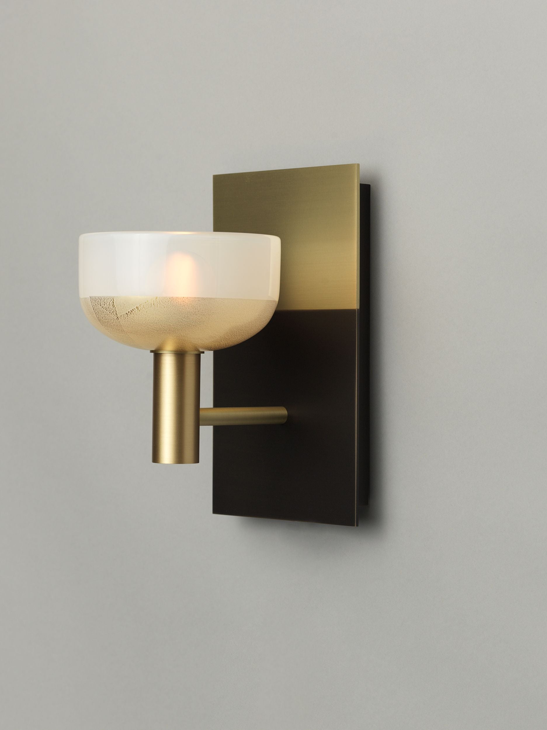 Chiaro e Scuro Sconce in Brushed Brass, Small